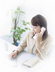 聯(lián)系電話